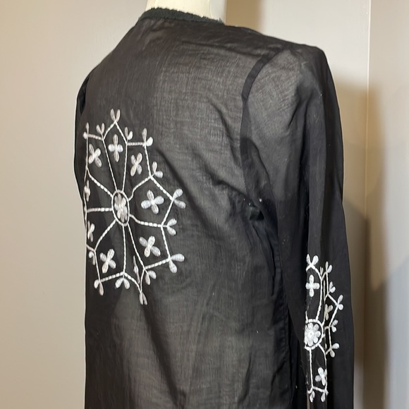 MUR MUR Cotton tunic / Cover up Embroidered BLACK and WHITE / MEDIUM - Picture 7 of 9